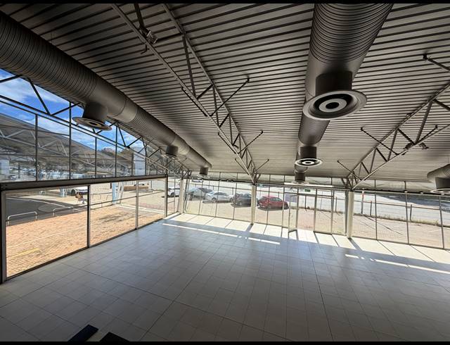 1,840.80M² SHOWROOM TO LET IN BRUMA